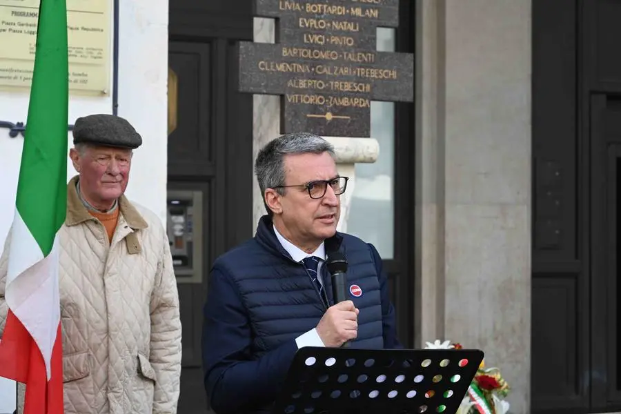 CRONACA BRESCIA PIAZZA LOGGIA COMMEMORAZIONE VITTIME TERRORISMO PER CARINI 09-05-2025 MARCO ORTOGNI NEW EDEN GROUP