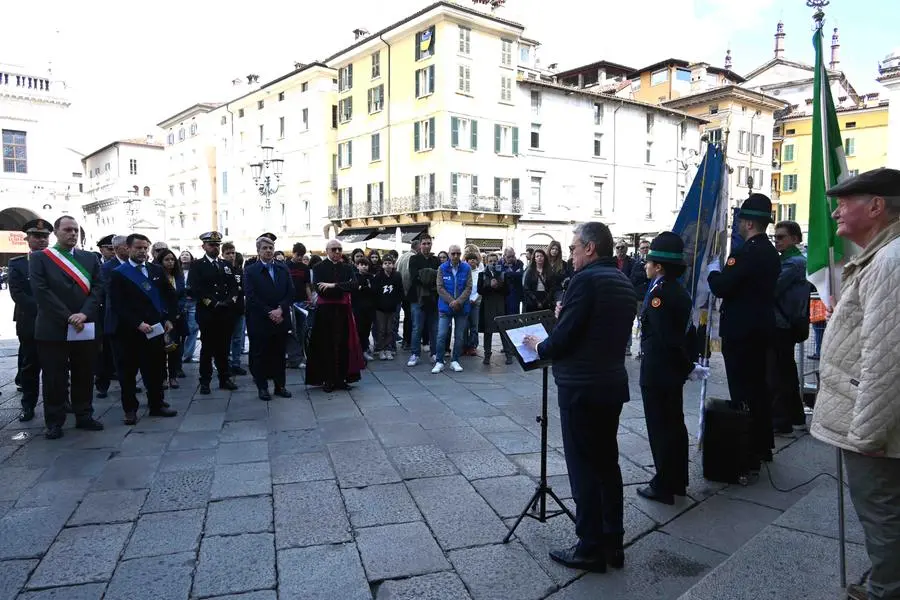 CRONACA BRESCIA PIAZZA LOGGIA COMMEMORAZIONE VITTIME TERRORISMO PER CARINI 09-05-2025 MARCO ORTOGNI NEW EDEN GROUP
