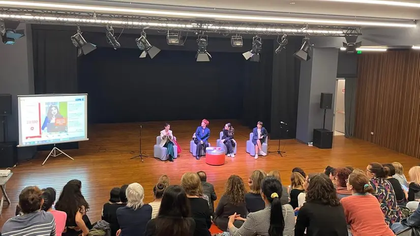 La presentazione del report «Le equilibriste. La maternità in Italia» di Save The Children al teatro Borsoni