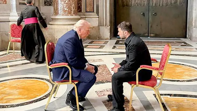 epa12056123 epa12056107 A handout photo made available by the Ukrainian Presidential Press Service shows Ukrainian President Volodymyr Zelensky (R) meeting with US President Donald J. Trump (L) in Saint Peter's Cathedral prior to the funeral Mass of Pope Francis in Saint Peter's Square in Vatican City, 26 April 2025. Pope Francis passed away on Easter Monday, 21 April 2025, at the age of 88. EPA/PRESIDENTIAL PRESS SERVICE HANDOUT HANDOUT HANDOUT EDITORIAL USE ONLY/NO SALES EPA-EFE/PRESIDENTIAL PRESS SERVICE HANDOUT HANDOUT HANDOUT EDITORIAL USE ONLY/NO SALESHANDOUT EDITORIAL USE ONLY/NO SALES