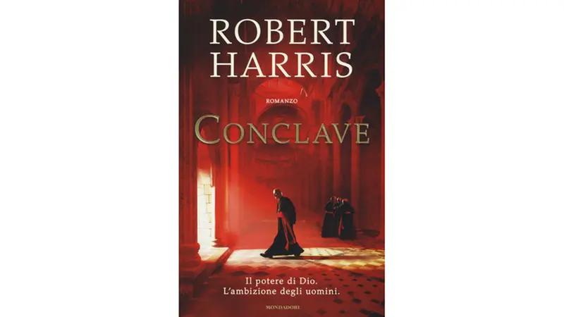 La copertina di Conclave