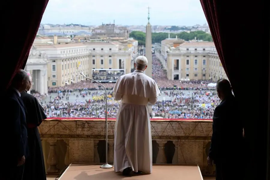 Il primo Regina Caeli di papa Leone XIV