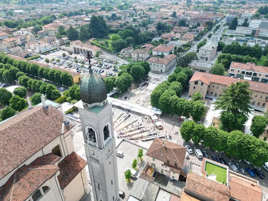 La «Tavolata senza muri» a Gussago