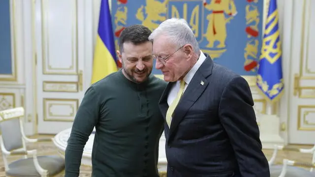 epa11910473 Ukrainian President Volodymyr Zelensky (L) welcomes US Special Presidential Envoy for Russia and Ukraine Keith Kellogg (R) prior to their meeting in Kyiv, Ukraine, 20 February 2025. Keith Kellogg arrived in Ukraine to meet with senior Ukrainian officials amid the ongoing Russian invasion. EPA/SERGEY DOLZHENKO