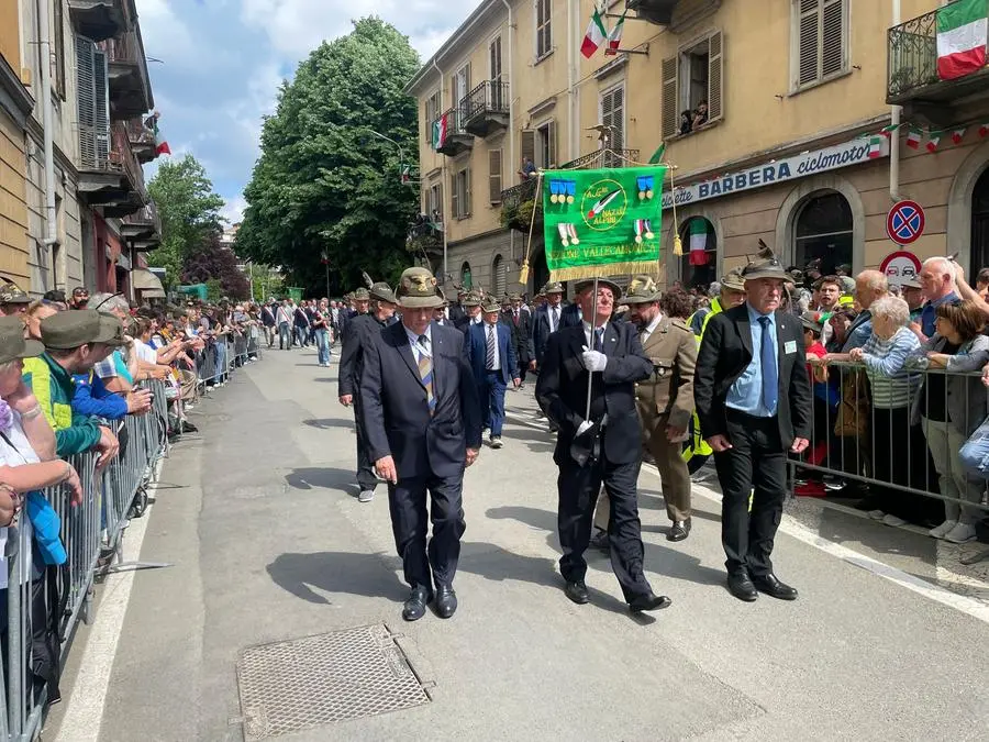 I bresciani hanno aperto il corteo delle sezioni lombarde