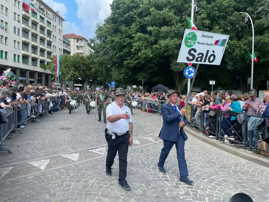 I bresciani hanno aperto il corteo delle sezioni lombarde