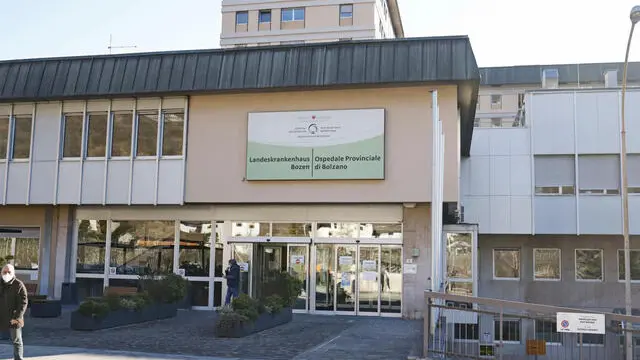 Foto Zambello Lorenzo ANSA Generiche Alto Adige Bolzano San Maurizio Ospedale Bolzano Scuola Provinciale Proffessioni Sanitarie Claudiana