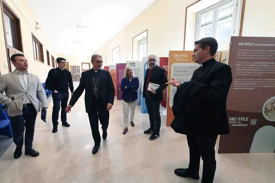 Il vescovo Tremolada all'incontro con i giornalisti per la Giornata mondiale della comunicazioni sociali