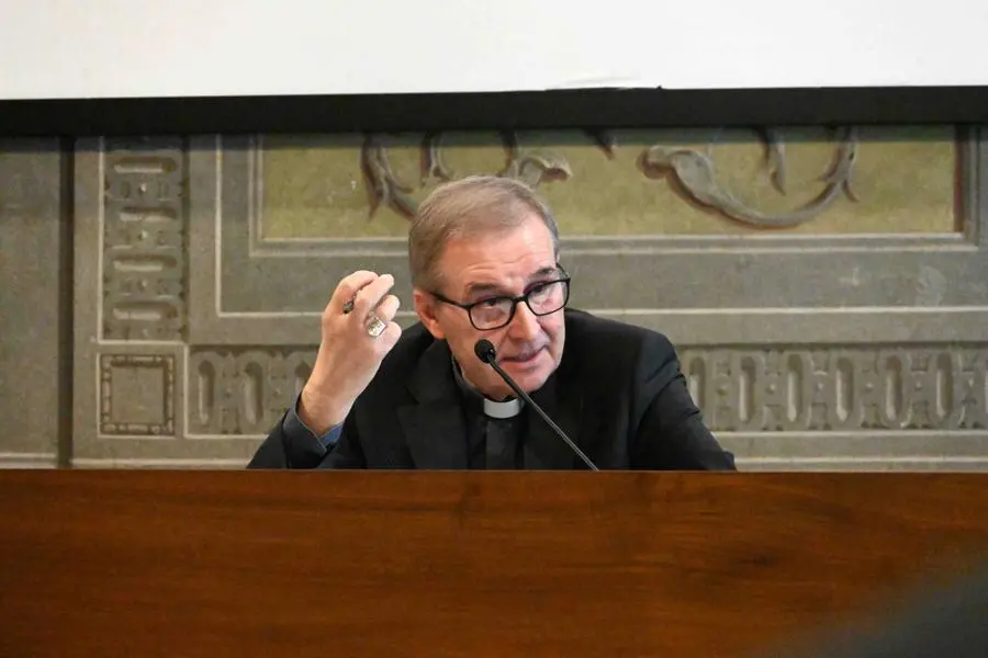 Il vescovo Tremolada all'incontro con i giornalisti per la Giornata mondiale della comunicazioni sociali