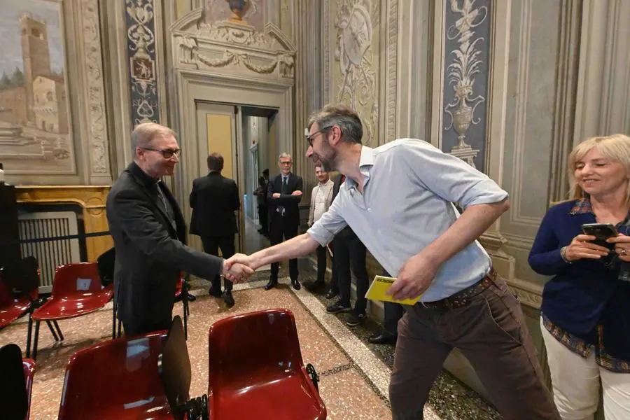 Il vescovo Tremolada all'incontro con i giornalisti per la Giornata mondiale della comunicazioni sociali