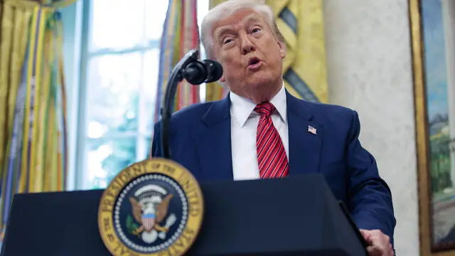 epa12081643 US President Donald Trump speaks before swearing in former US Senator David Perdue (not pictured) as the United States Ambassador to the Peoples Republic of China in the Oval Office at the White House in Washington, DC, USA, 07 May 2025. EPA/SAMUEL CORUM / POOL