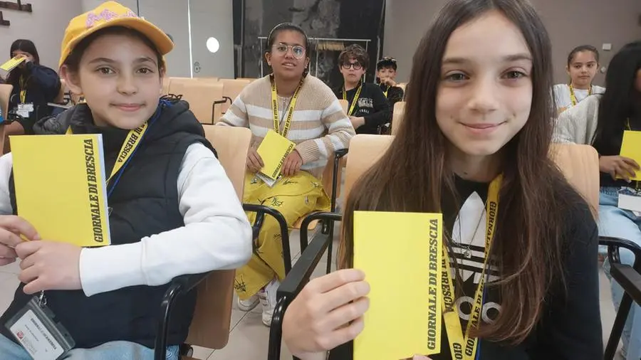 Gli alunni della quinta D dell'istituto comprensivo di Leno