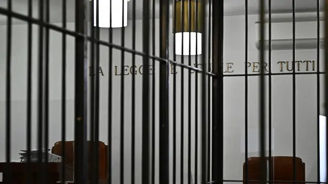 L'aula del Tribunale per l'udienza preliminare a porte chiuse per l'omicidio di Alice Scagni. Genova, 04 aprile 2023 ANSA/LUCA ZENNARO