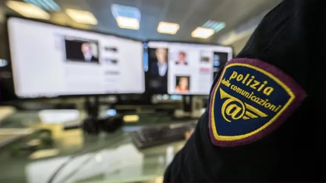 La Polizia postale al lavoro