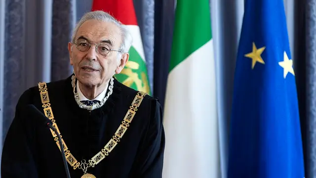 Il presidente della Corte Costituzionale Giovanni Amoroso durante la riunione straordinaria della Corte Costituzionale, sull'attività svolta nell'anno 2024, Roma, 11 aprile 2025. ANSA/ANGELO CARCONI