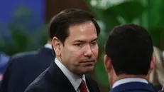epa12101556 US Secretary of State Marco Rubio (L) chat during an informal meeting of North Atlantic Treaty Organization (NATO) Ministers of Foreign Affairs, in Antalya, Turkey, 15 May 2025. EPA/ERDEM SAHIN