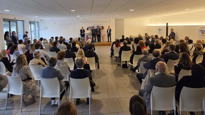 Molti i presenti a Villa Vismara