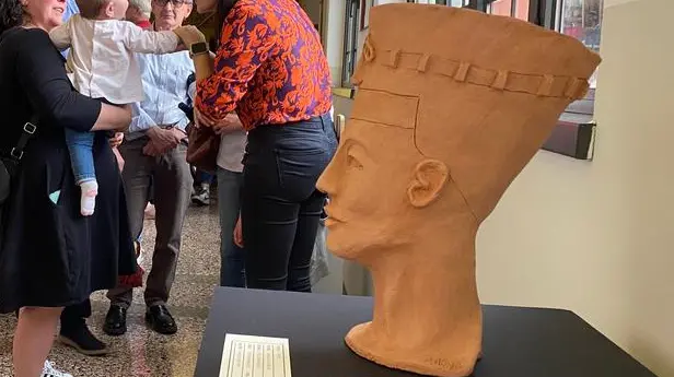 La scultura premiata, «Nefer» - © www.giornaledibrescia.it