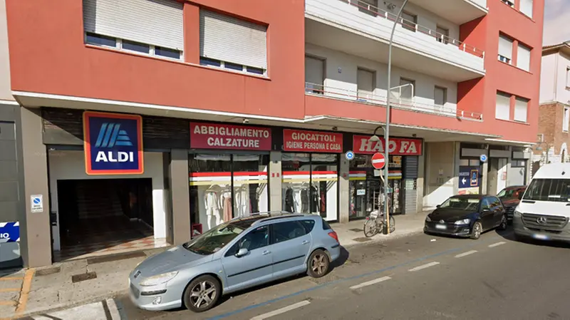 L'ingresso su via Solferino