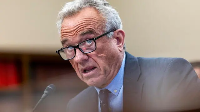 epa12099827 US Secretary of Health and Human Services Robert F. Kennedy Jr. testifies before the House Labor, Health and Human Services, Education, and Related Agencies Subcommittee hearing on the 2026 White House budget request on Capitol Hill in Washington, DC, USA, 14 May 2025. Throughout the hearing Secretary Kennedy defended the Trump administration’s proposed cuts to top health agencies EPA/SHAWN THEW