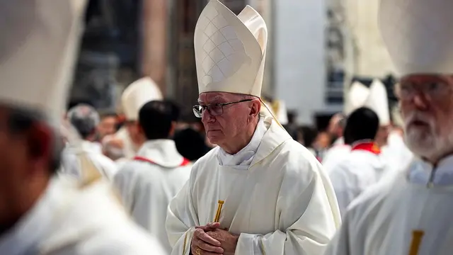 epa12071842 Italian Cardinal Pietro Parolin attends the Eight Novendiale Mass in memory of late Pope Francis, in Saint Peter's Basilica, in Vatican City, 03 May 2025. Pope Francis passed away on Easter Monday, 21 April 2025, at the age of 88. EPA/ANGELO CARCONI