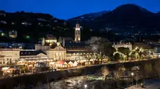 Bolzano - Veduta mercatino di Natale a Merano.