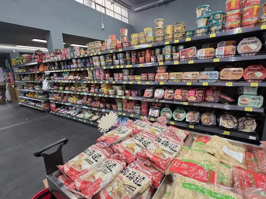 Prodotti asiatici in un market del centro città