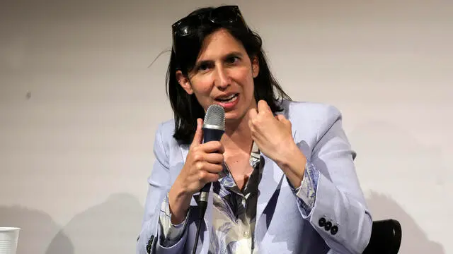 La segretaria del PD Elly Schlein, durante la presentazione del libro di Enzo Amendola “l’Imam deve Morire”. Roma, 15 maggio 2025 ANSA/MASSIMO PERCOSSI
