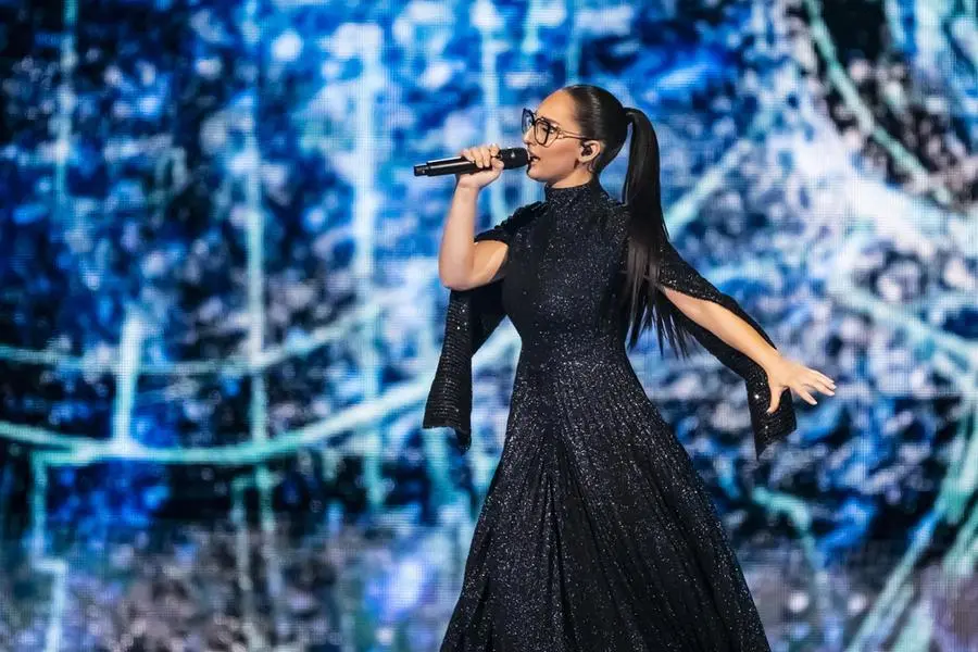 Eurovision 2025, l'esibizione di Lucio Corsi e alcuni scatti della serata