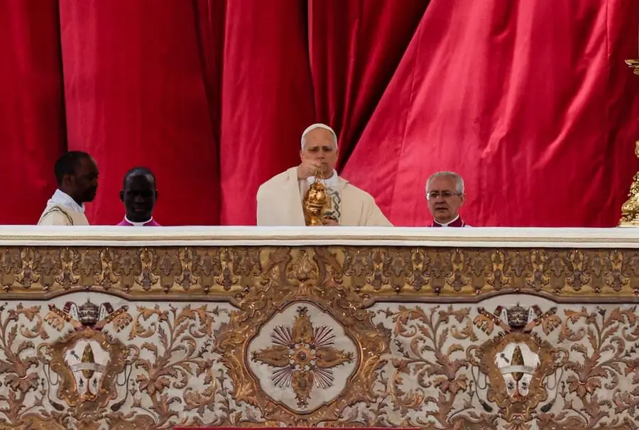 Le immagini della messa di insediamento di Papa Leone XIV