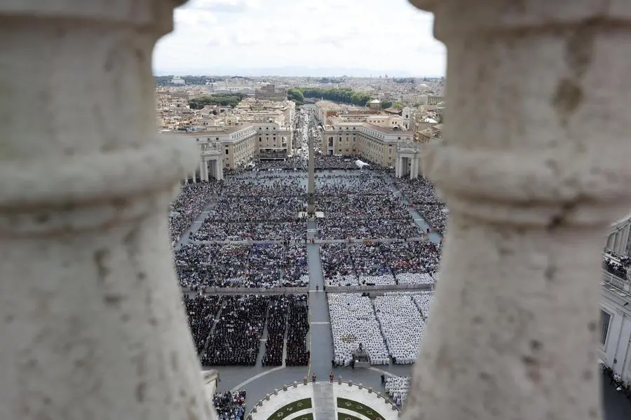 Le immagini della messa di insediamento di Papa Leone XIV
