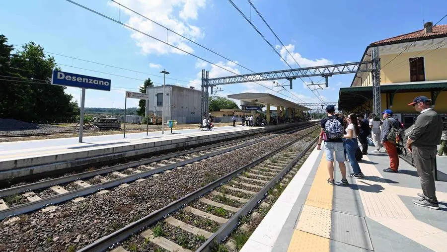 La stazione di Desenzano - Foto Marco Ortogni/Neg © www.giornaledibrescia.it