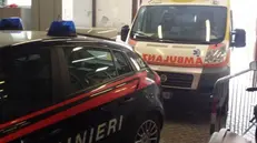 Sul posto i carabinieri e un'ambulanza
