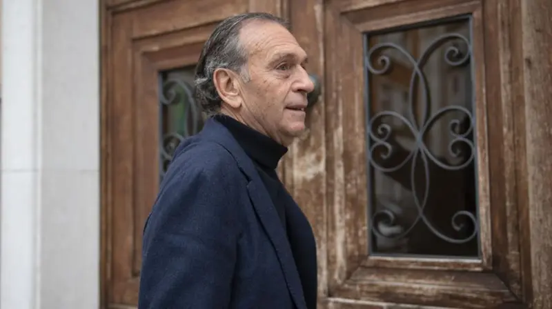 Massimo Cellino all'ingresso degli uffici di via Solferino - Foto New Reporter Papetti © www.giornaledibrescia.it