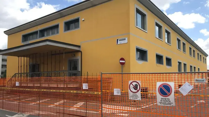 L'edificio che ospitava l'Agenzia delle Entrate a Chiari - © www.giornaledibrescia.it