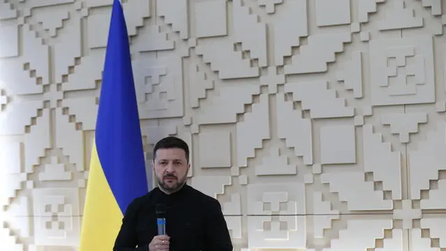 epa12102943 Ukrainian President Volodymyr Zelensky attends a press conference at the Embassy of Ukraine in Ankara, Turkey, 15 May 2025. Russian and Ukrainian delegations gather for peace talks in Istanbul. EPA/NECATI SAVAS