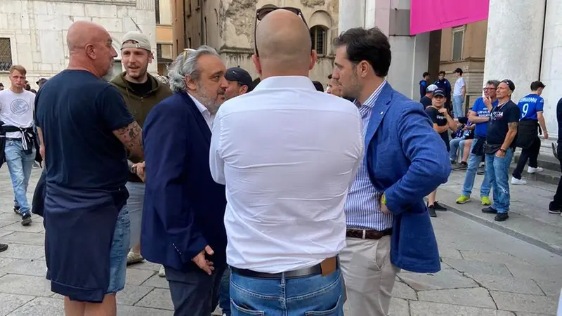Battagliola e Cantoni alla manifestazione - © www.giornaledibrescia.it