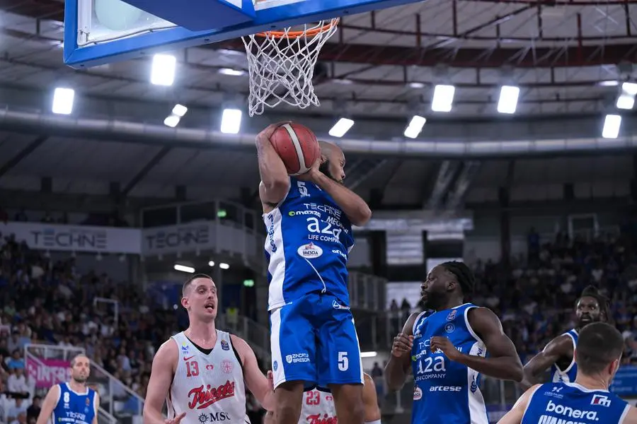 Play off, Germani-Trieste: gli scatti di gara-2