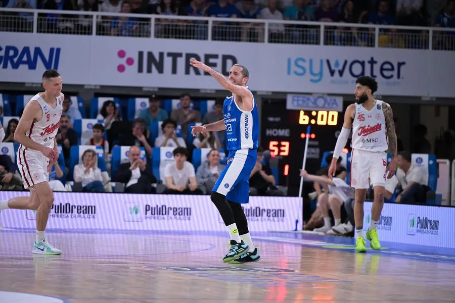 Play off, Germani-Trieste: gli scatti di gara-2