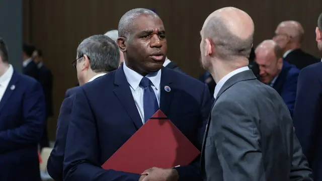 epa12101561 British Foreign Secretary David Lammy (L) and French Foreign Minister Jean-Noel Barrot (R) chat during an informal meeting of North Atlantic Treaty Organization (NATO) Ministers of Foreign Affairs, in Antalya, Turkey, 15 May 2025. EPA/ERDEM SAHIN
