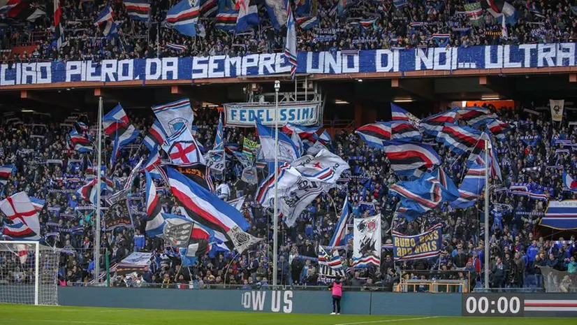 I tifosi della Sampdoria a Marassi - Foto New Reporter Nicoli © www.giornaledibrescia.it