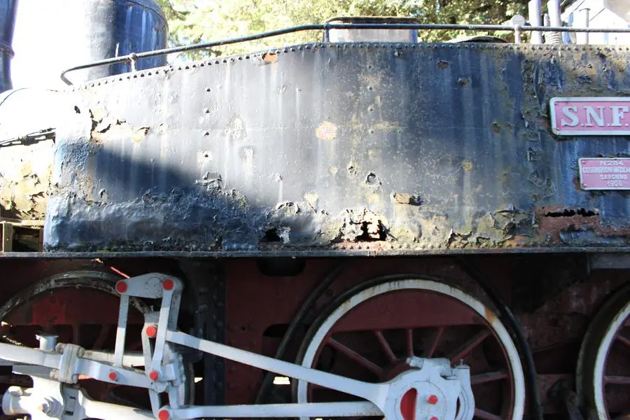 La Locomotiva prima del restauro