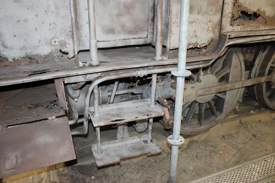 La Locomotiva durante il restauro