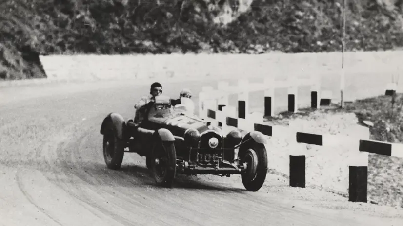 Carlo Pintacuda in sella alla sua Alfa Romeo Tipo B «P3» 34 2900