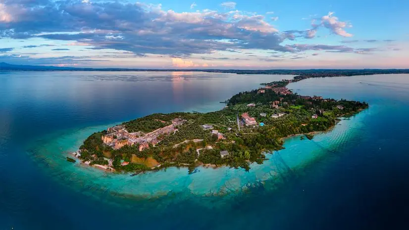 La spiaggia Giamaica di Sirmione, tra le premiate - © www.giornaledibrescia.it