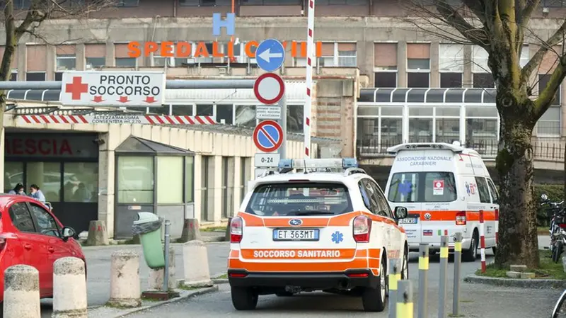 L'ingresso del pronto soccorso dell'ospedale Civile di Brescia © www.giornaledibrescia.it