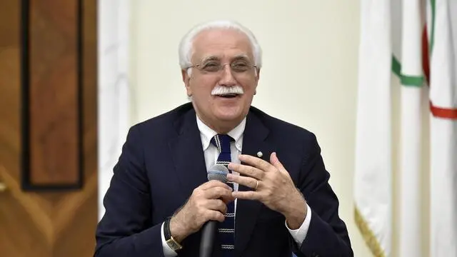 Giorgio Calabrese in occasione della presentazione dell'ottavo Rapporto di Responsabilità Sociale d'Impresa del gruppo alimentare di Alba (Cuneo), Roma, 21 giugno 2018. ANSA/ LUIGI MISTRULLI