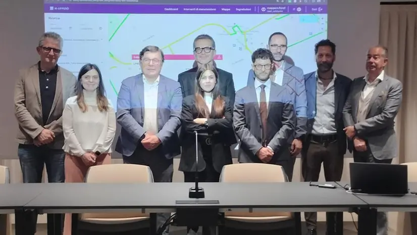 Tecnologia Inovadora Detecta Buracos e Fissuras em Estradas: Um Projeto Promissor para Melhorar a Segurança Viária