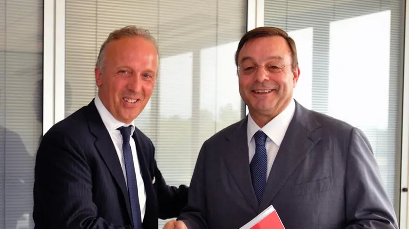 A destra il presidente della Banca Santa Giulia Marco Bonometti