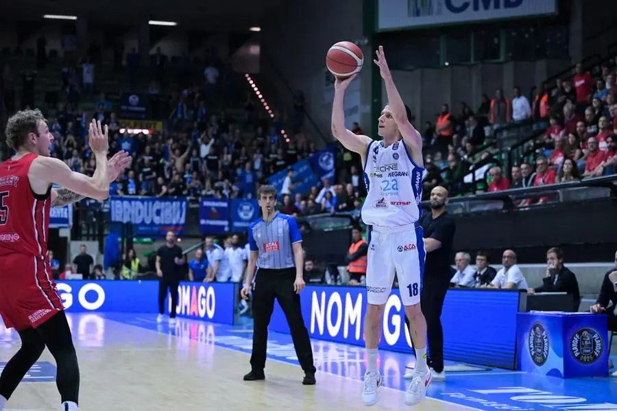 Play off, gara-3: gli scatti di Trieste-Germani